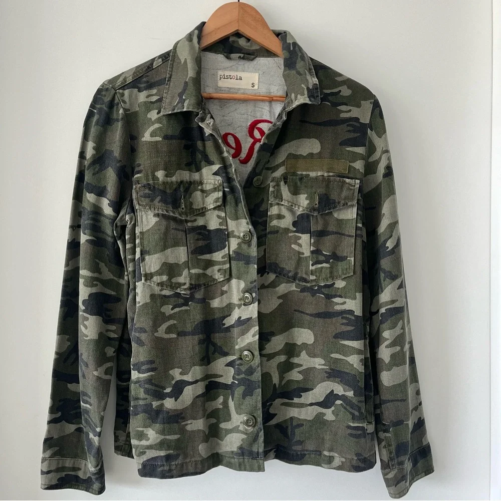 Pistola Embroidered ‘Real Friends’ Camo Jacket Size S - Picture 4 of 5